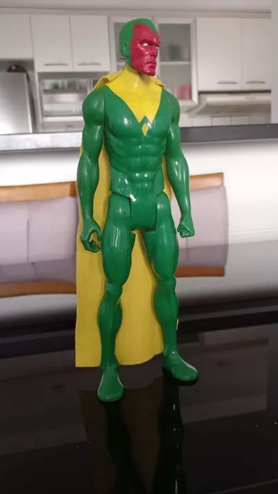 Visão - Hasbro - Vingadores - 30cm - Foto 4