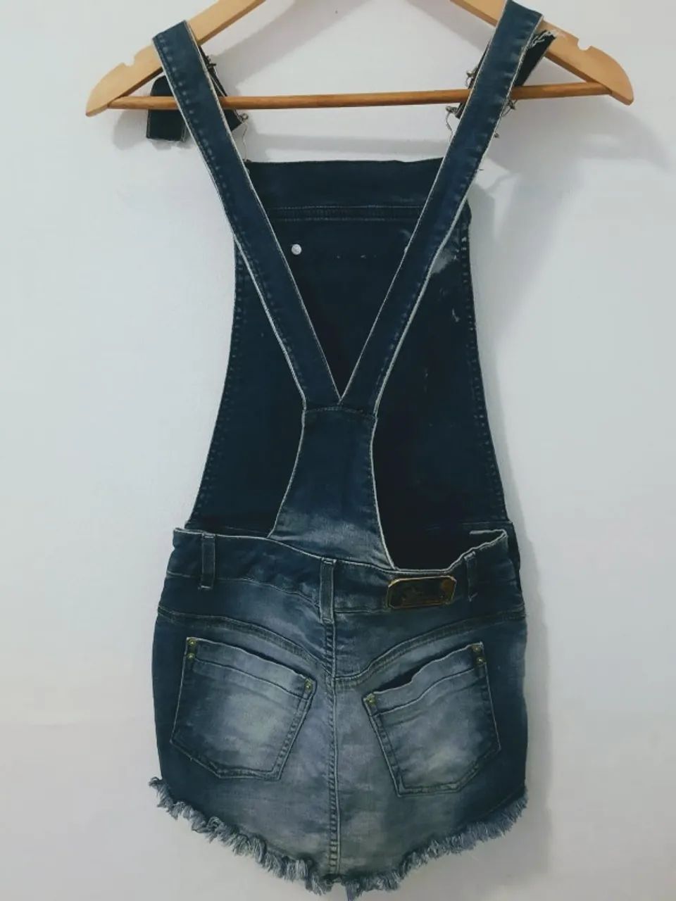 Jardineira jeans usada - Foto 2