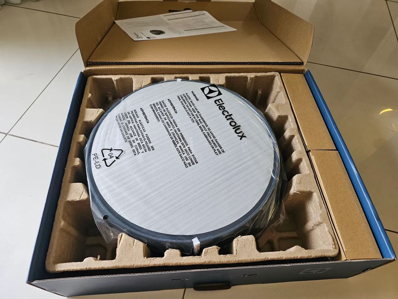 Aspirador de Pó Robô Electrolux ERB40 - Novo Na Caixa - Foto 2