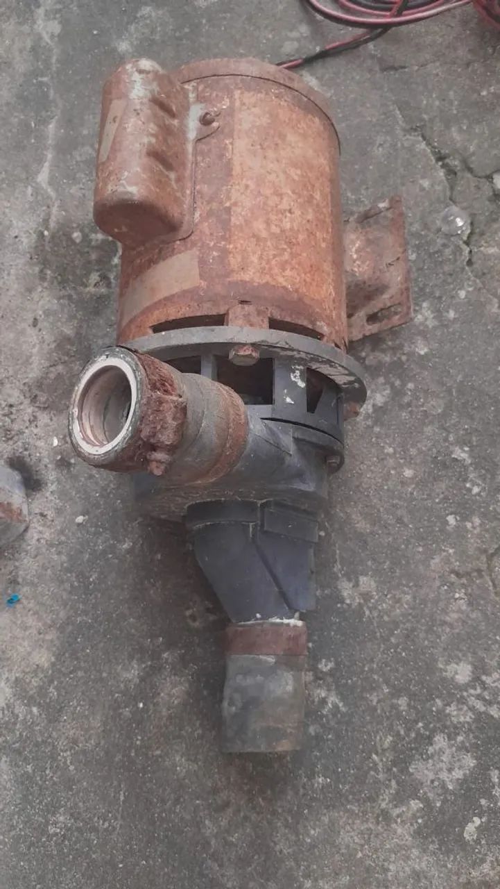 Banheira de hidromassagem ( bem conservada )64840810910723123