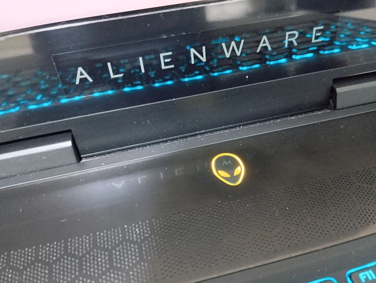 Dell Alienware m15 - Foto 5