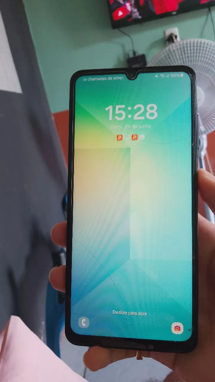 Samsung Galaxy a06 semi-novo 