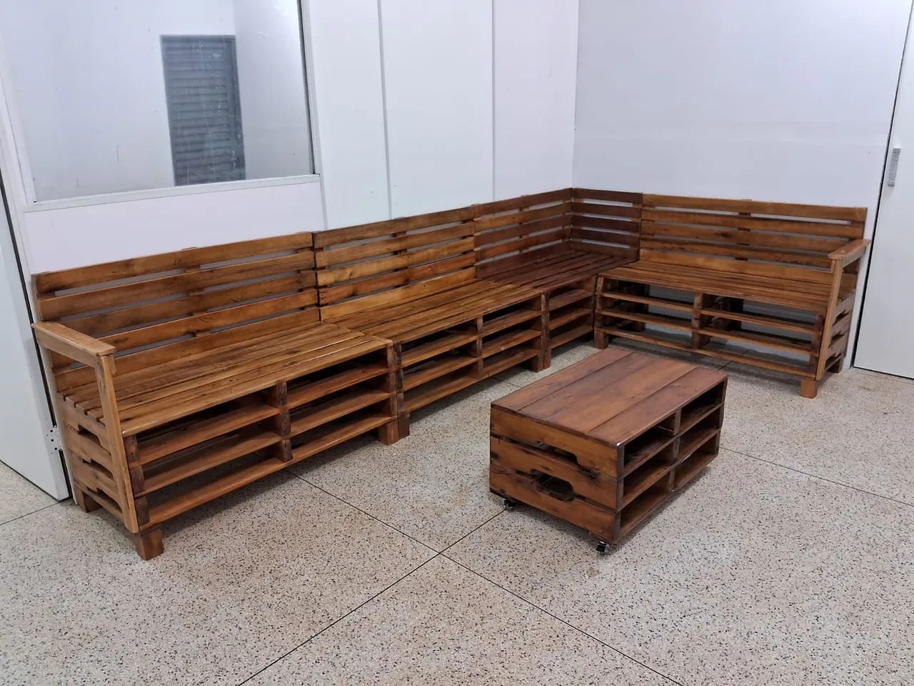 Banco em paletes e pinus  - Foto 2