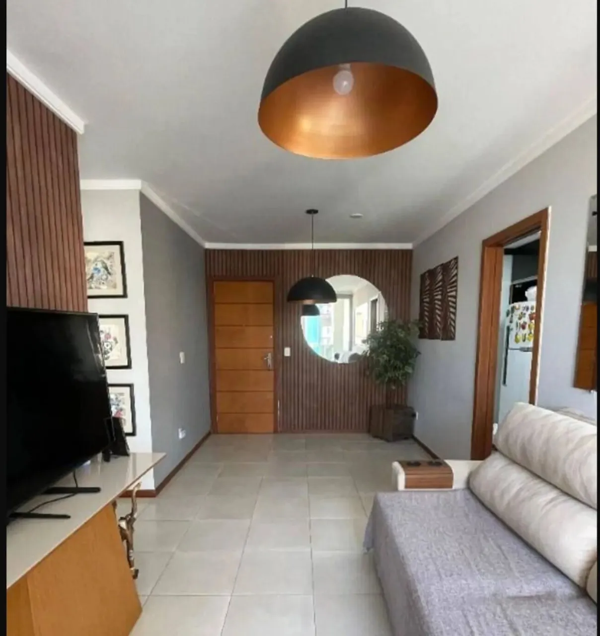 Apartamento de 2 quartos com suíte e 2 vagas de garagem
