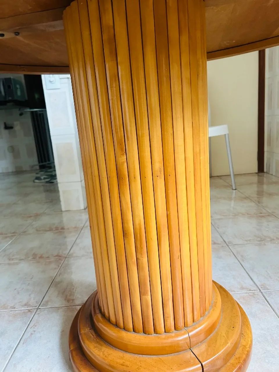 Belíssima Mesa de jantar redonda Jasmim  - Foto 4