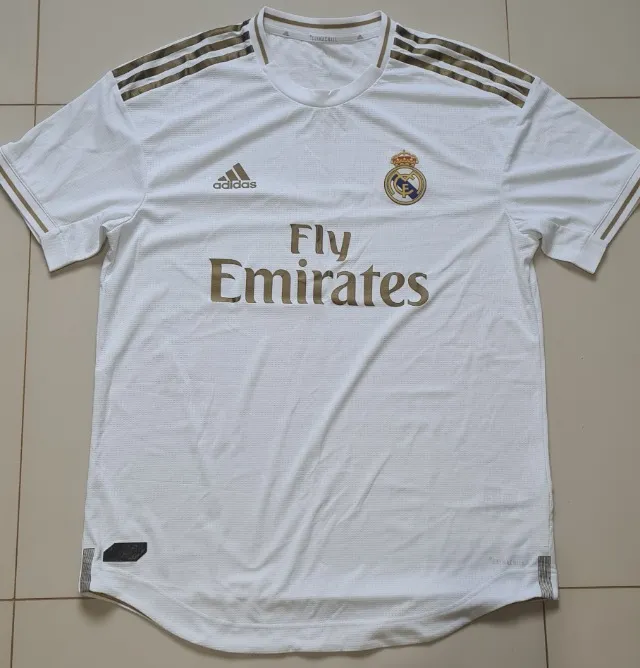 Camisa Real Madrid Adidas 2019 AUTHENTIC Modelo Jogador Tamanho G