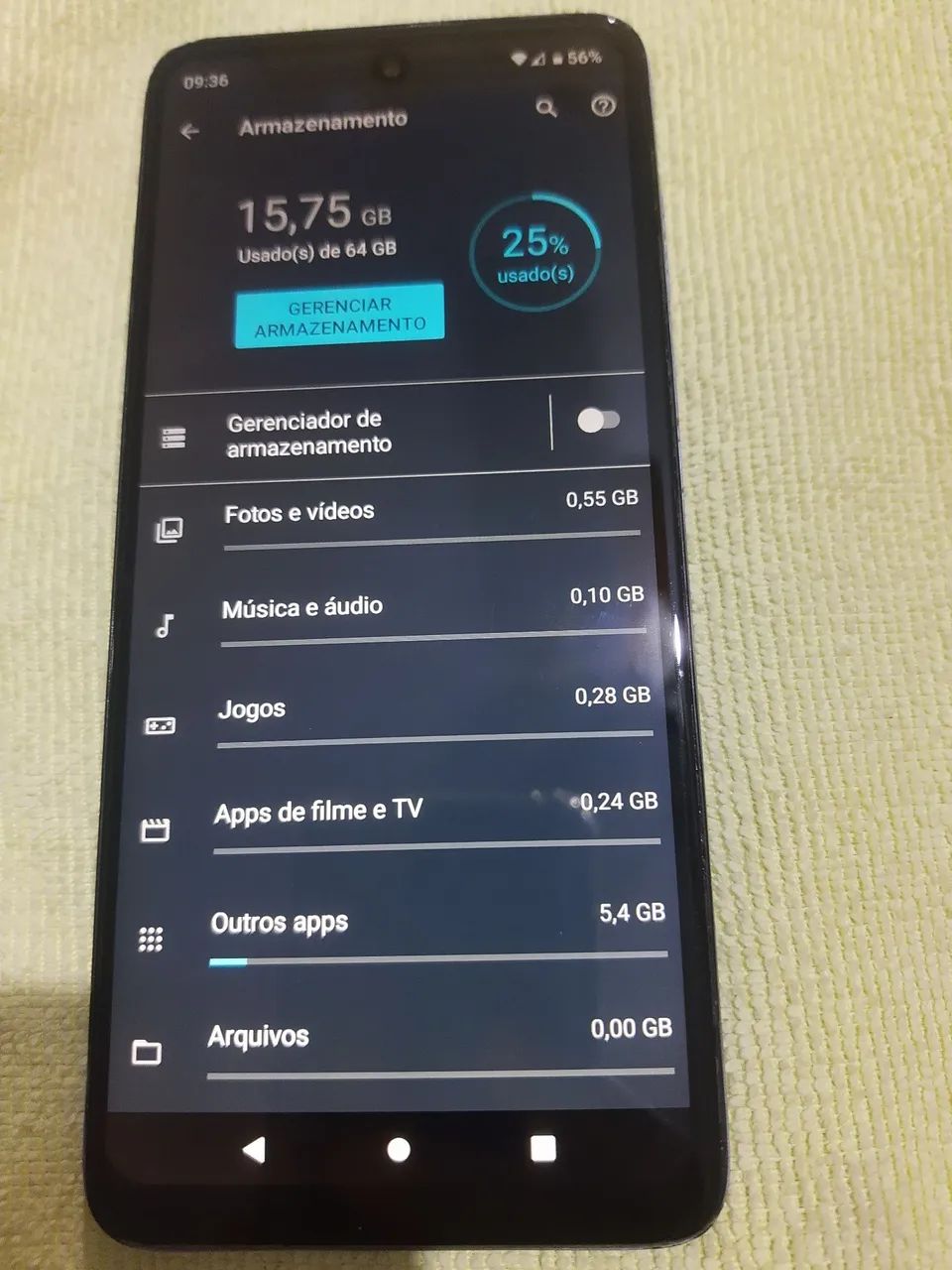 Vendo celular Moto é 32 64 gb praia grande esmeralda  - Foto 2