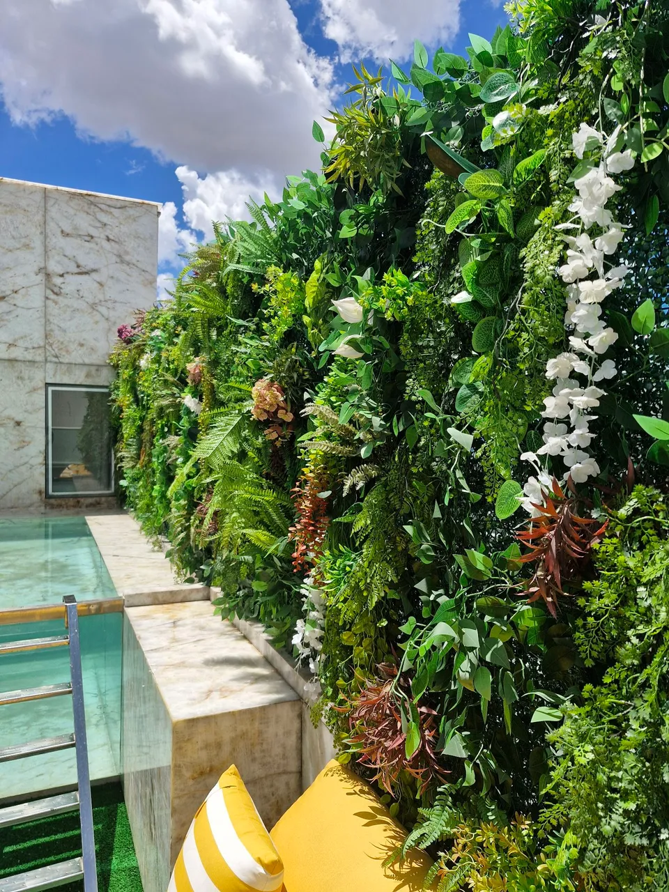 Jardim Vertical Decorativo - Transforme Seu Espaço!