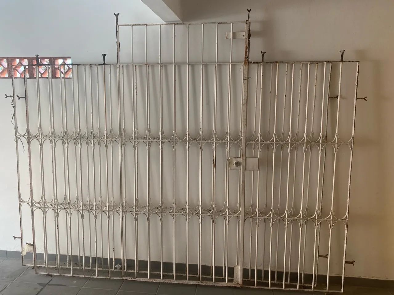 Vendo 2 grades de ferro