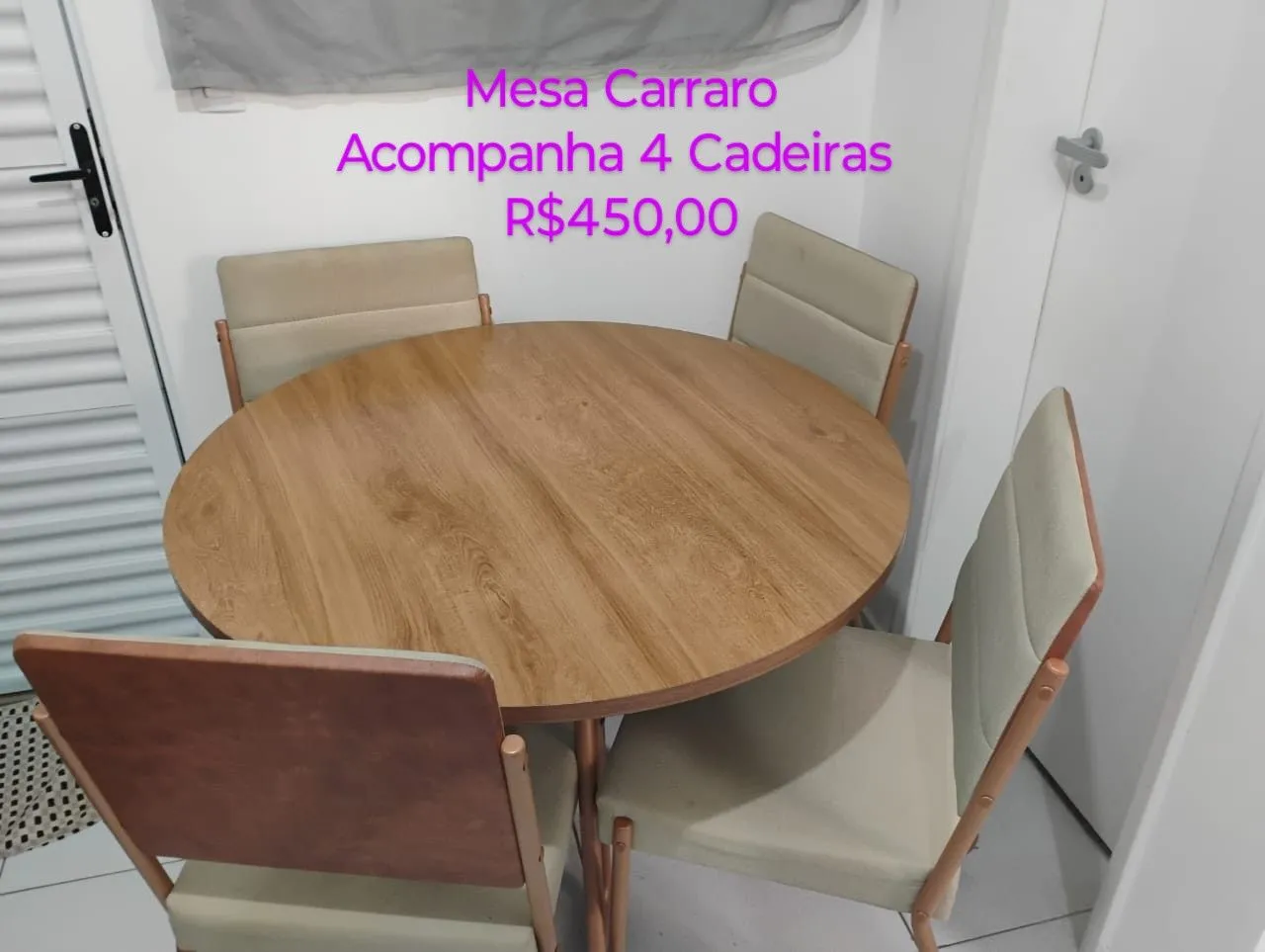 Mesa Carraro com 4 Cadeiras