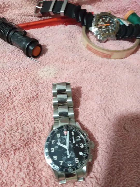 Relógio vitorinox suíço em ótimo estado vidro de safira - Foto 3