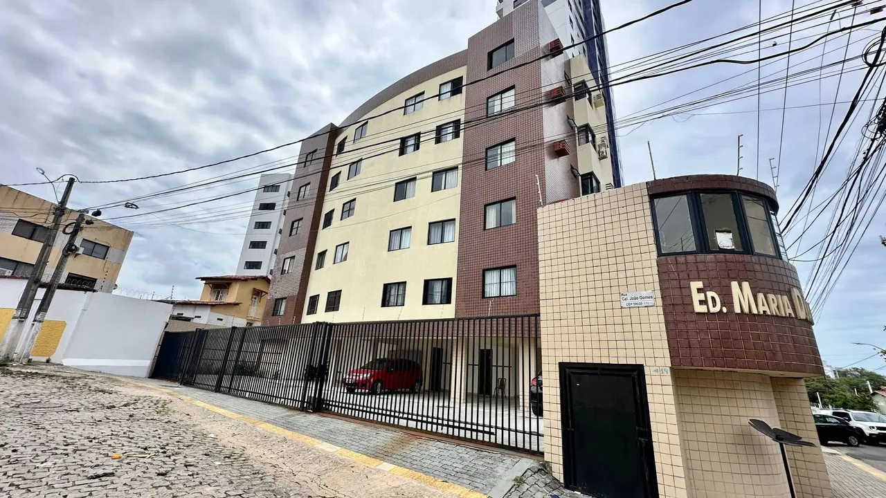 Apartamento de 2 quartos com 79 m2 no Edifício Maria Djanira, com elevador - R$280.000,00