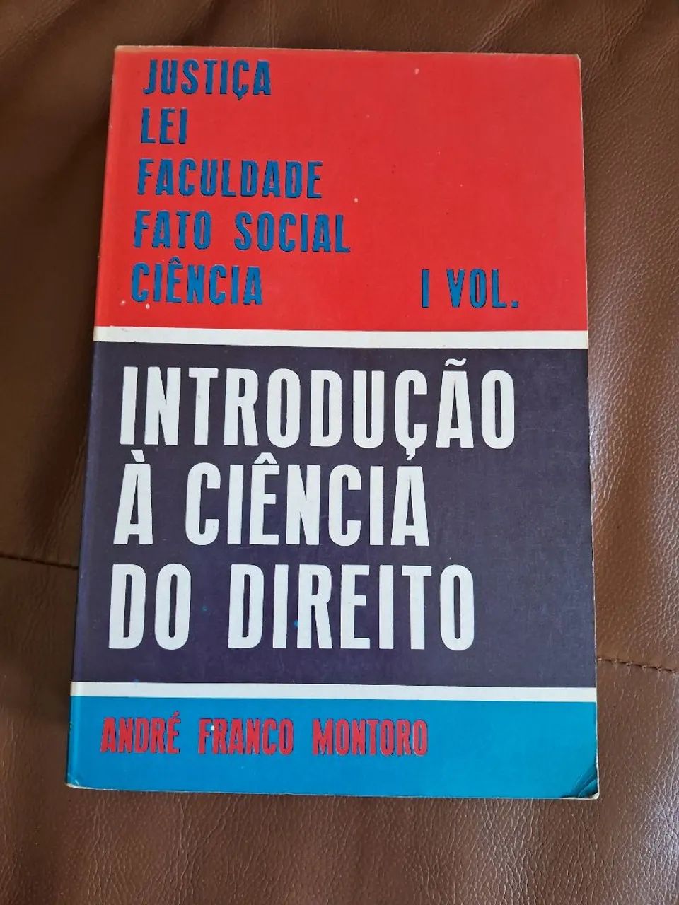 Livro Introdução a ciência do direito