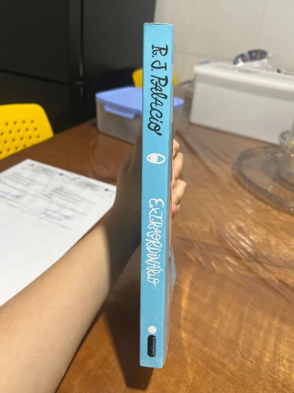 Livro Extraordinário - R.J. Palacio - Foto 2