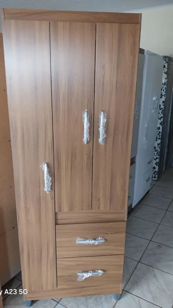 Guarda roupas solteiro barato 