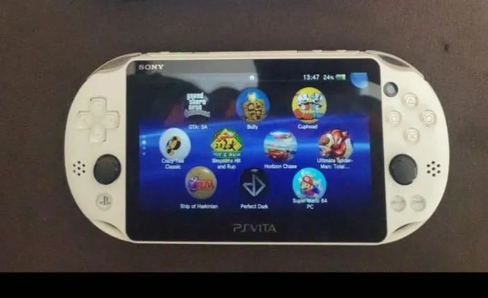 Ps vita White 