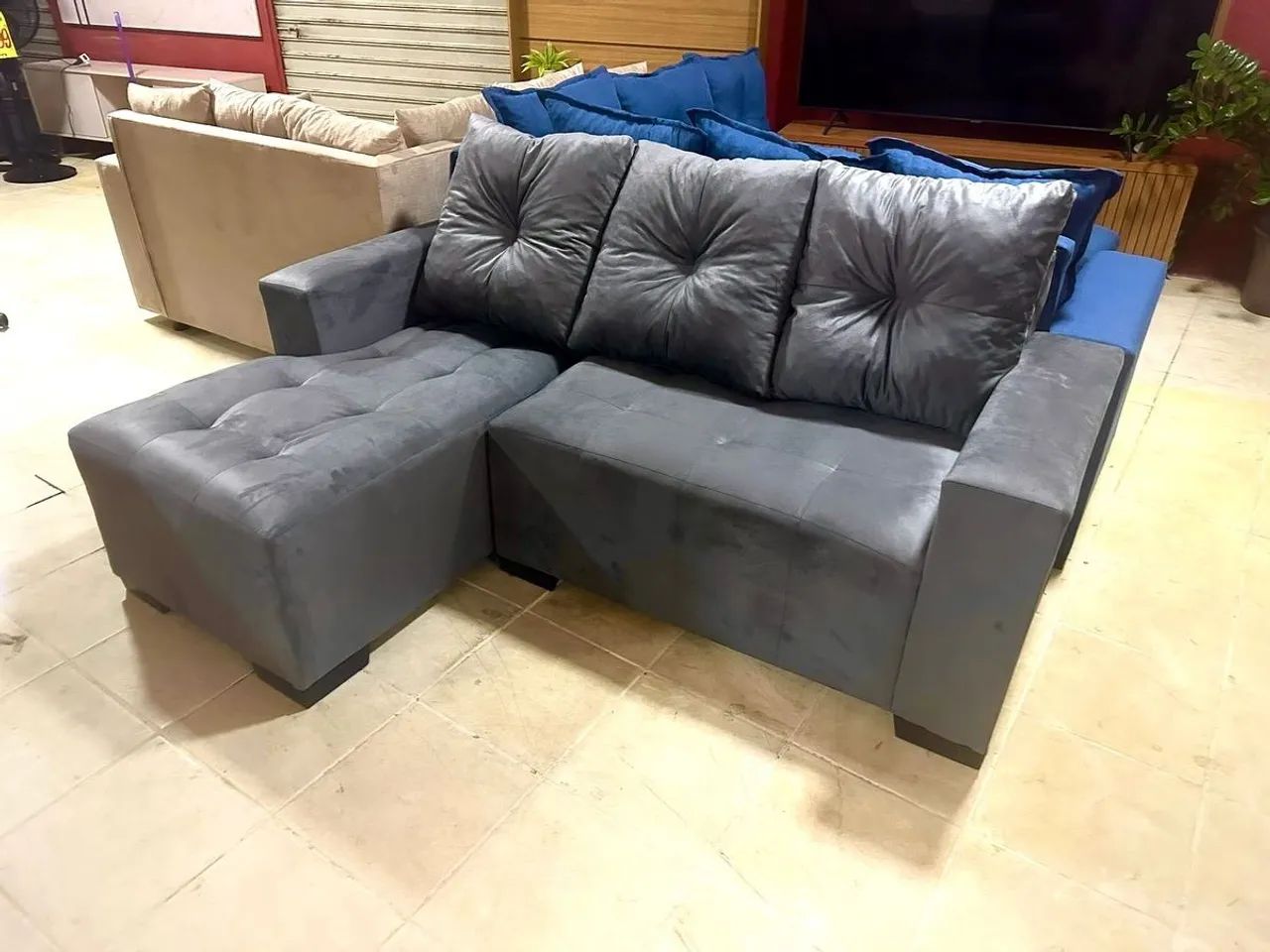 Sofá Retrátil Cinza