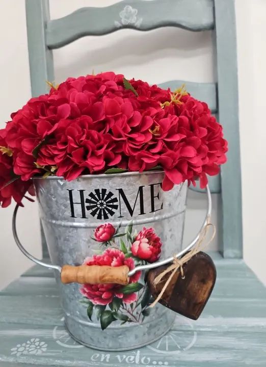 Balde com flores