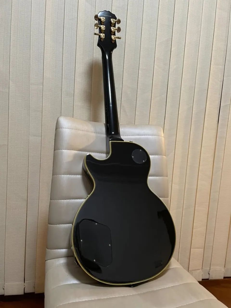 Guitarra Epiphone Custom Black Gold - Super Conservada!!! Linda!!! - Foto 2
