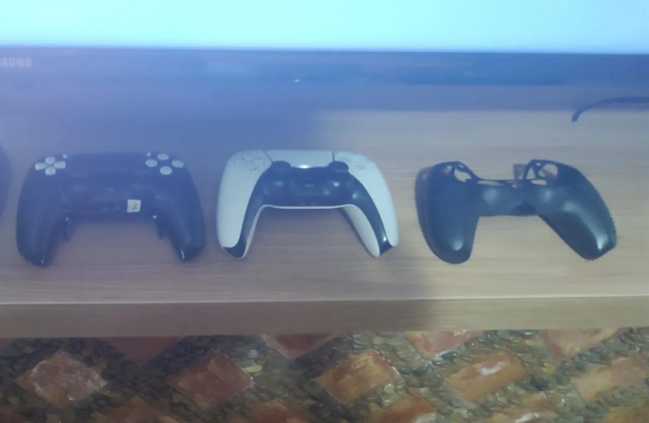 Playstation 5 Blu-ray com Dois Controles (Incluindo Scuf) - Excelente Estado! - Foto 5