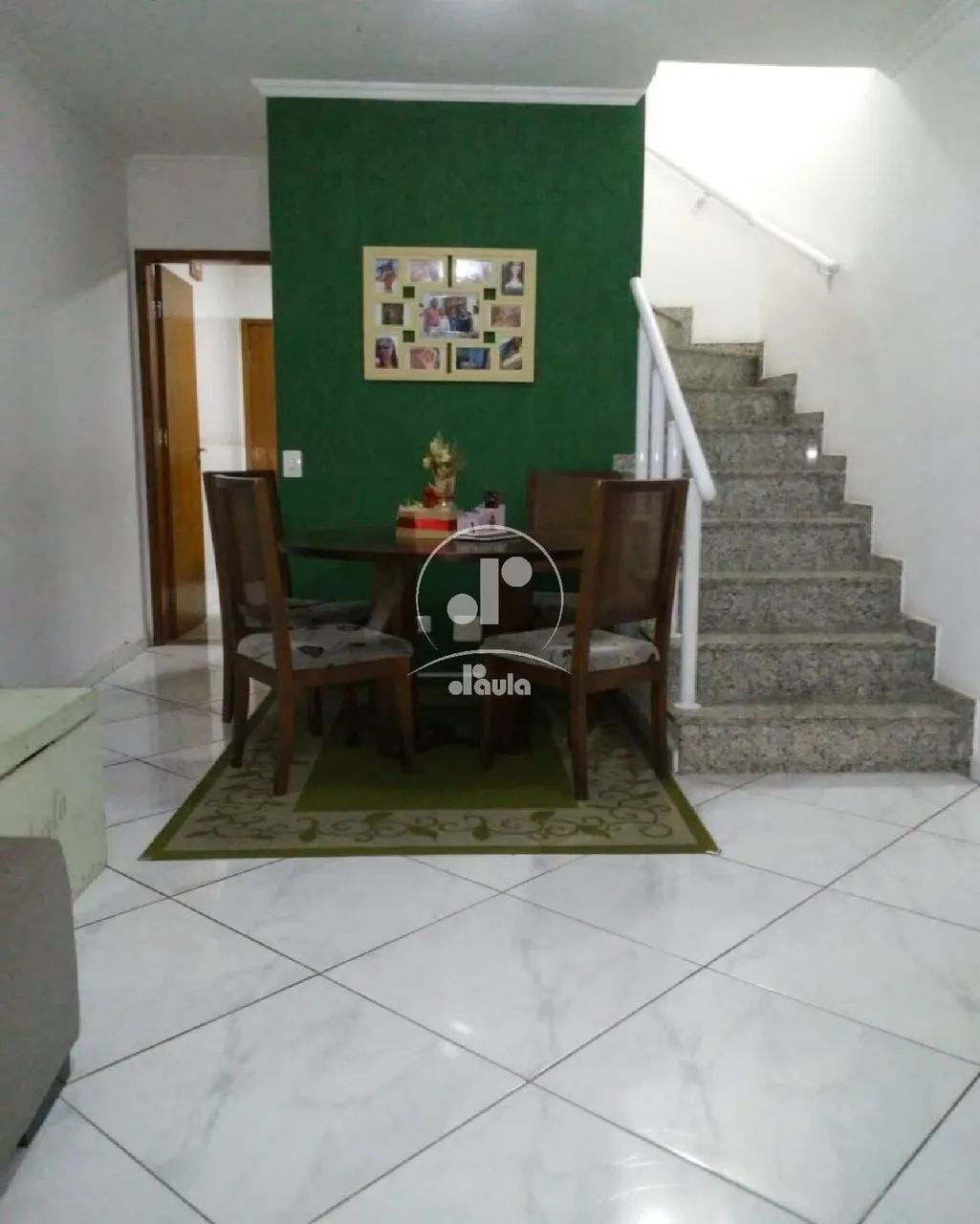 Sobrado à venda, Vila Cecília Maria, Santo André/SP 3 quartos, 3 suítes, 1 sala, 4 banheir
