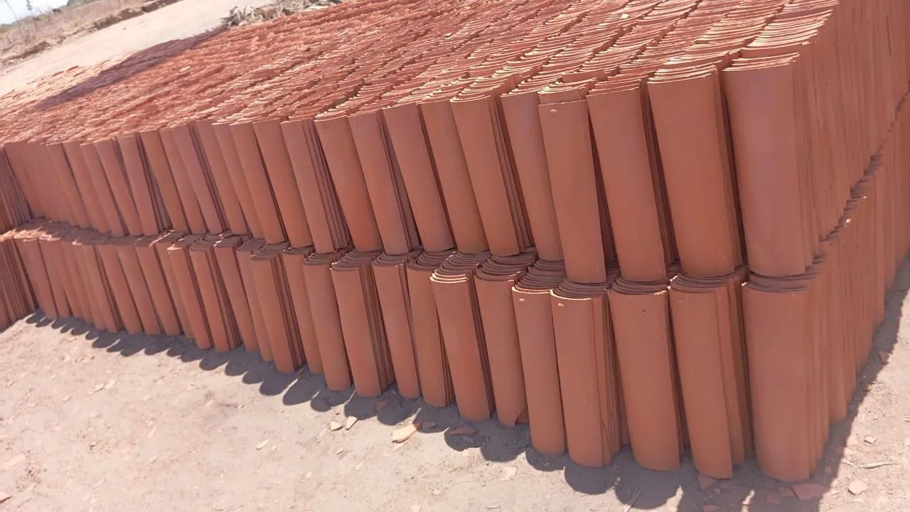 Telhas Intermediária e Primeira - Foto 3