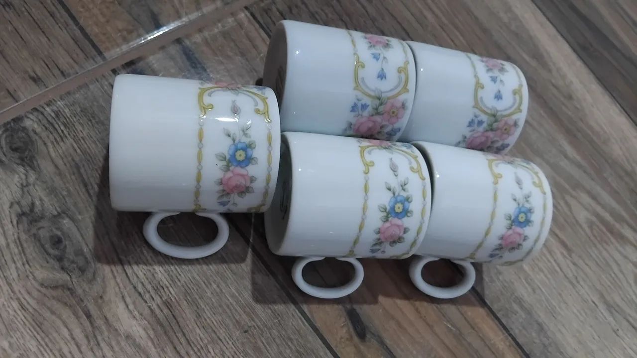 5 xicaras porcelana Rener  - Foto 3