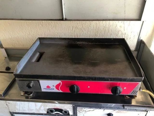 Chapa a GÁS para lanches 80cm x 50cm - Único dono! - Foto 2