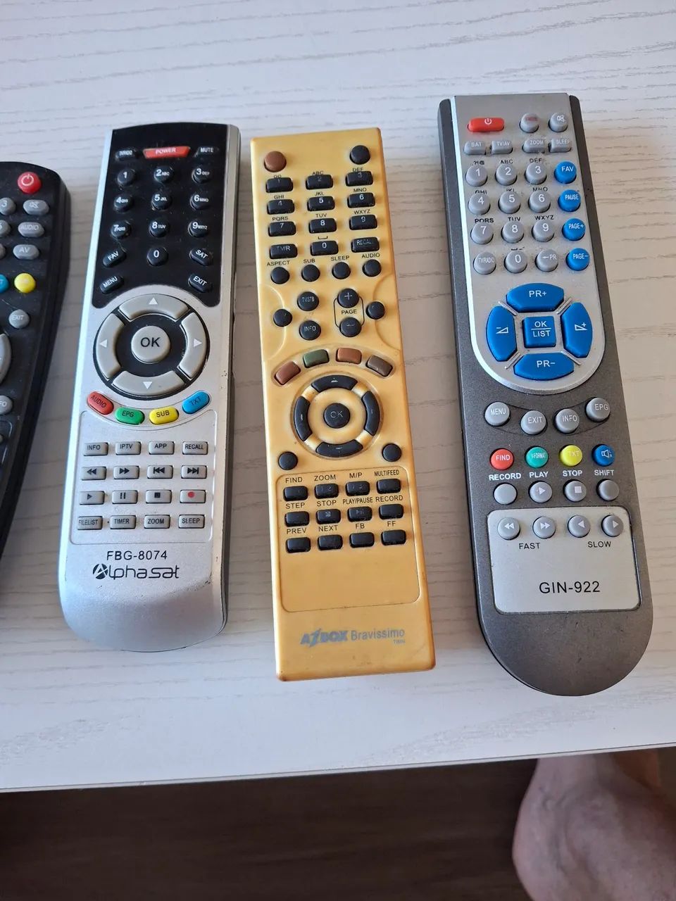 CONTROLE REMOTO PARA TIPOS DE APARELHOS 