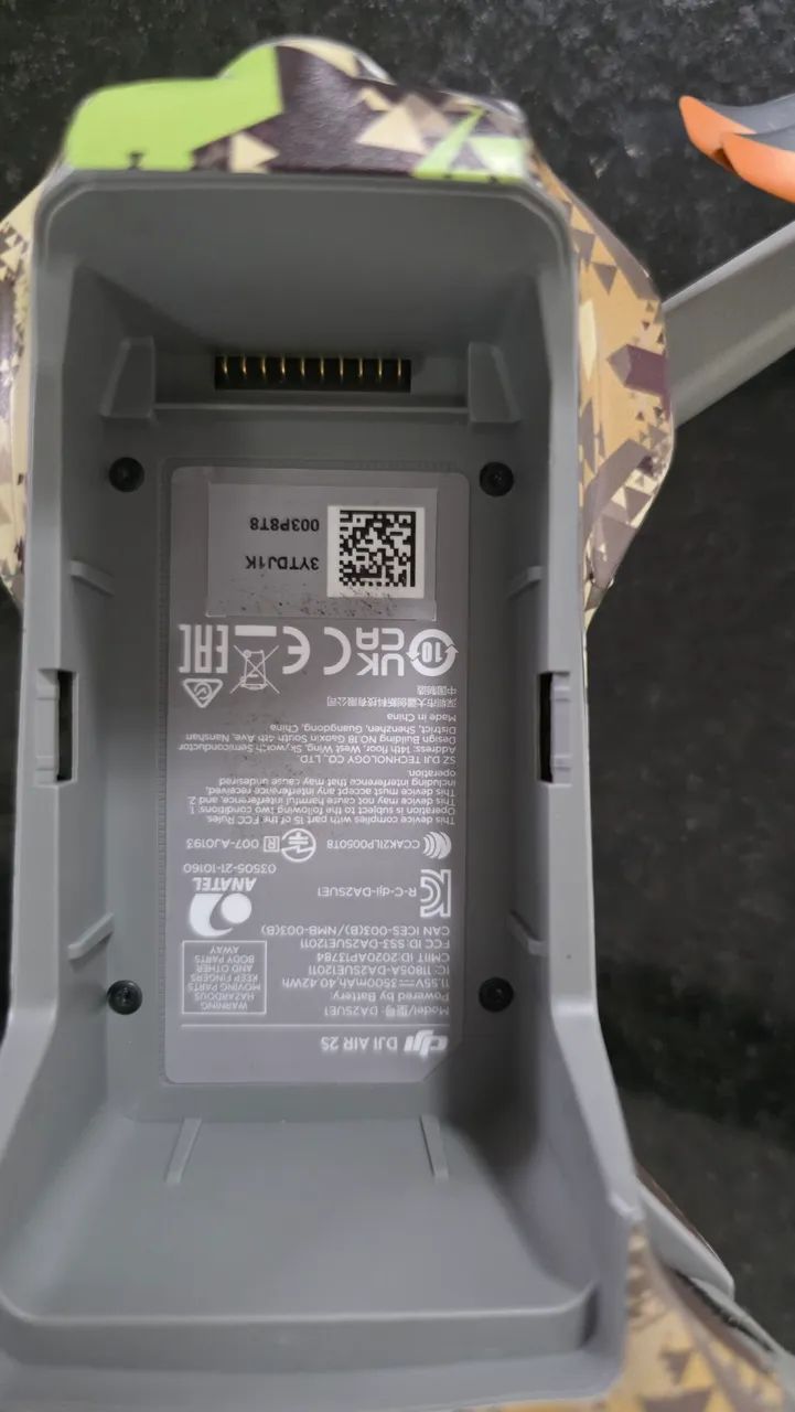 Dji air 2s Anatel + 2 controles sendo 1 com tela rm330 + 3 baterias  - Foto 4