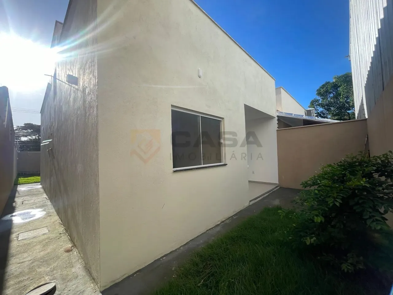 Um Quintal de Possibilidades! Casa Nova para Personalizar do Seu Jeito