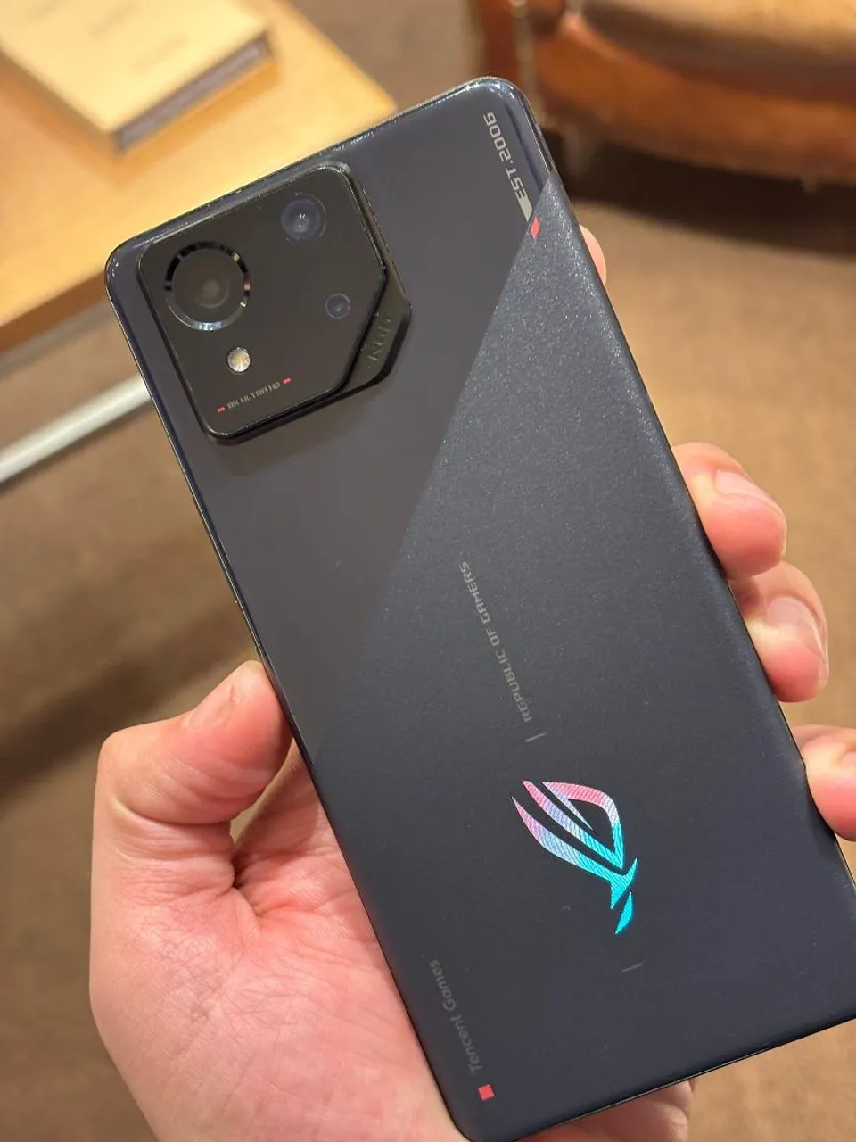 Asus Rog Phone 8