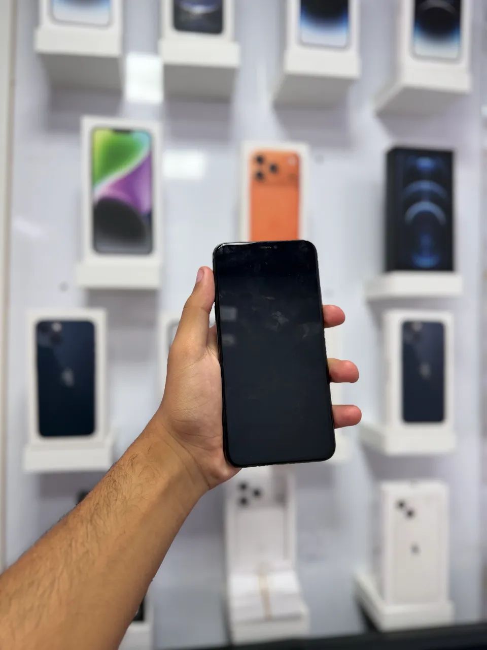 IPHONE 11 PRO MAX 64 GB TELA NOVA  - Foto 2