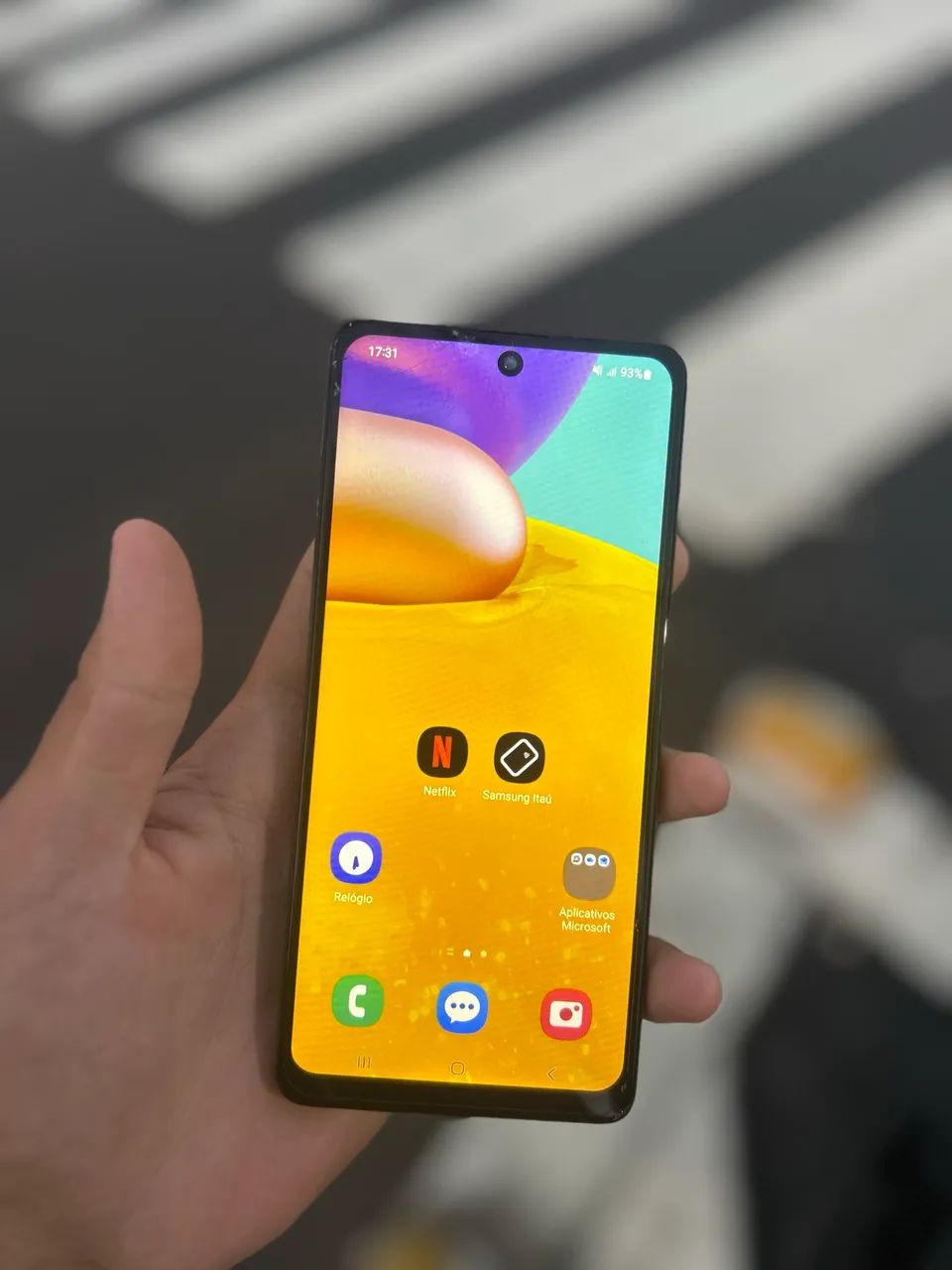 Samsung A71 