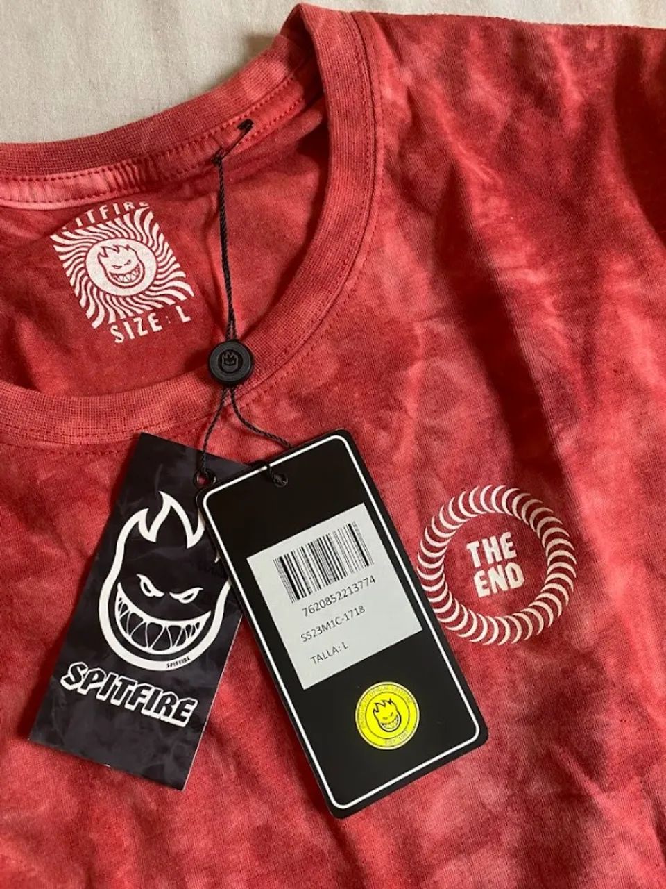 Camiseta SPITFIRE tiedye vermelha G  - Foto 5