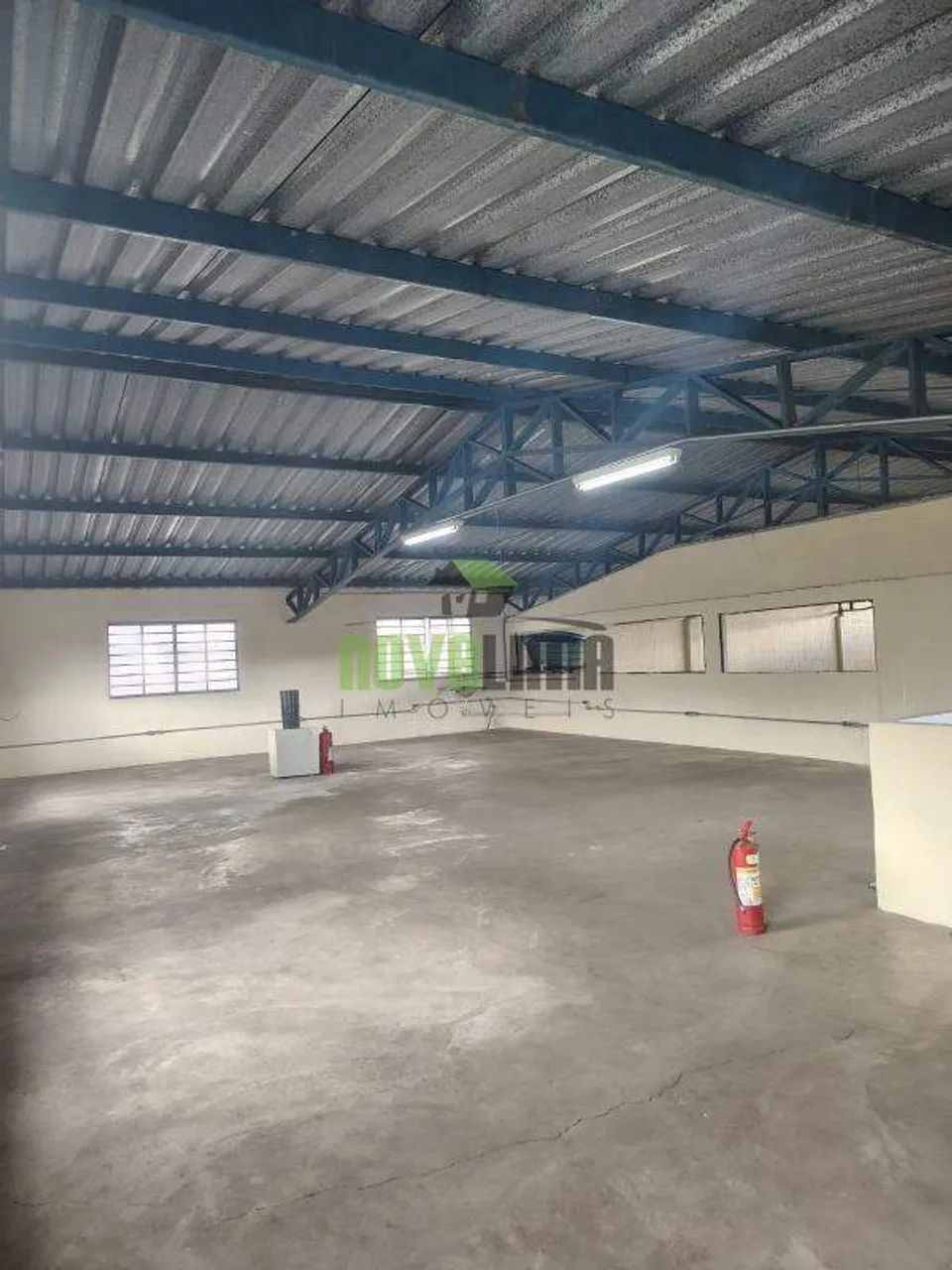 Galpão para para aluguel em Campo do Pires, Nova Lima  560 m²