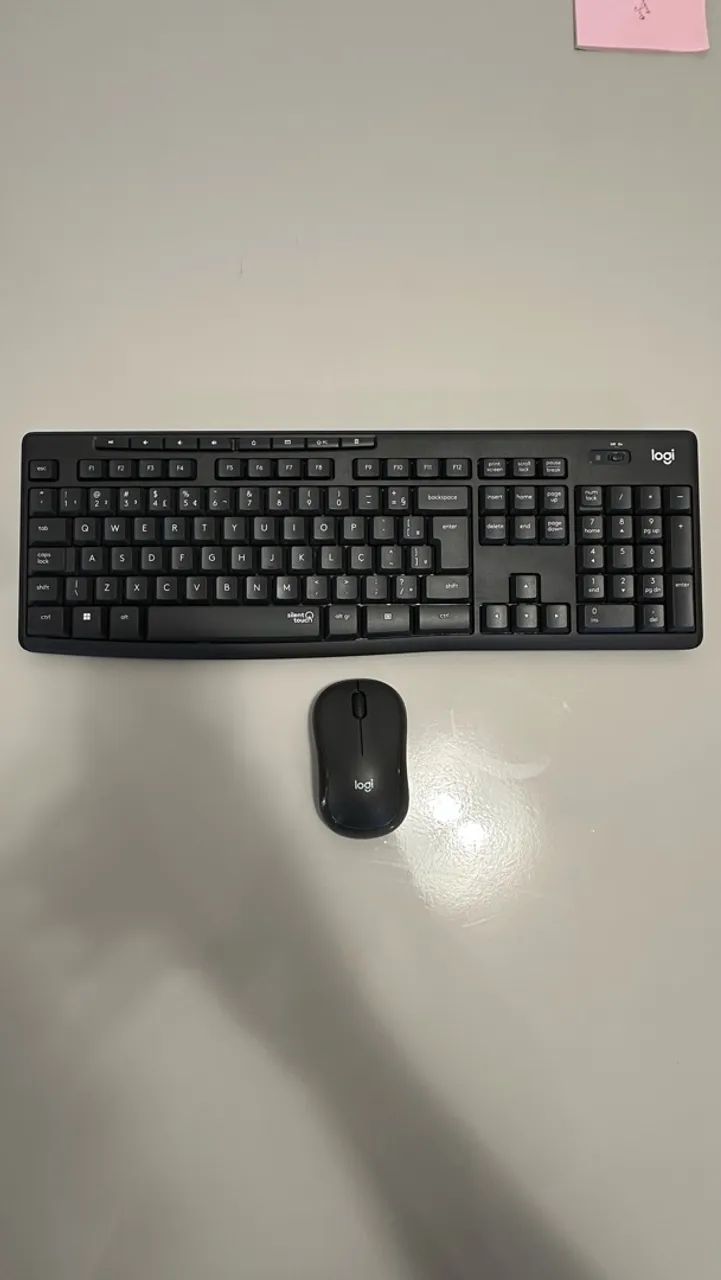 Kit teclado e mouse Logitech silencioso (defeito)