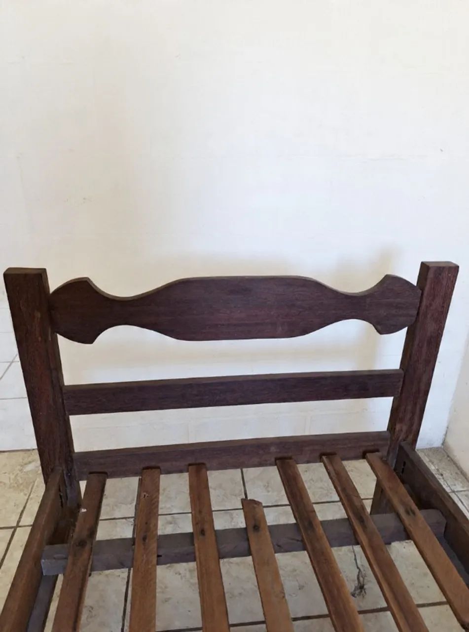 Cama de Solteiro em Madeira Maciça (Rústica) - Foto 3