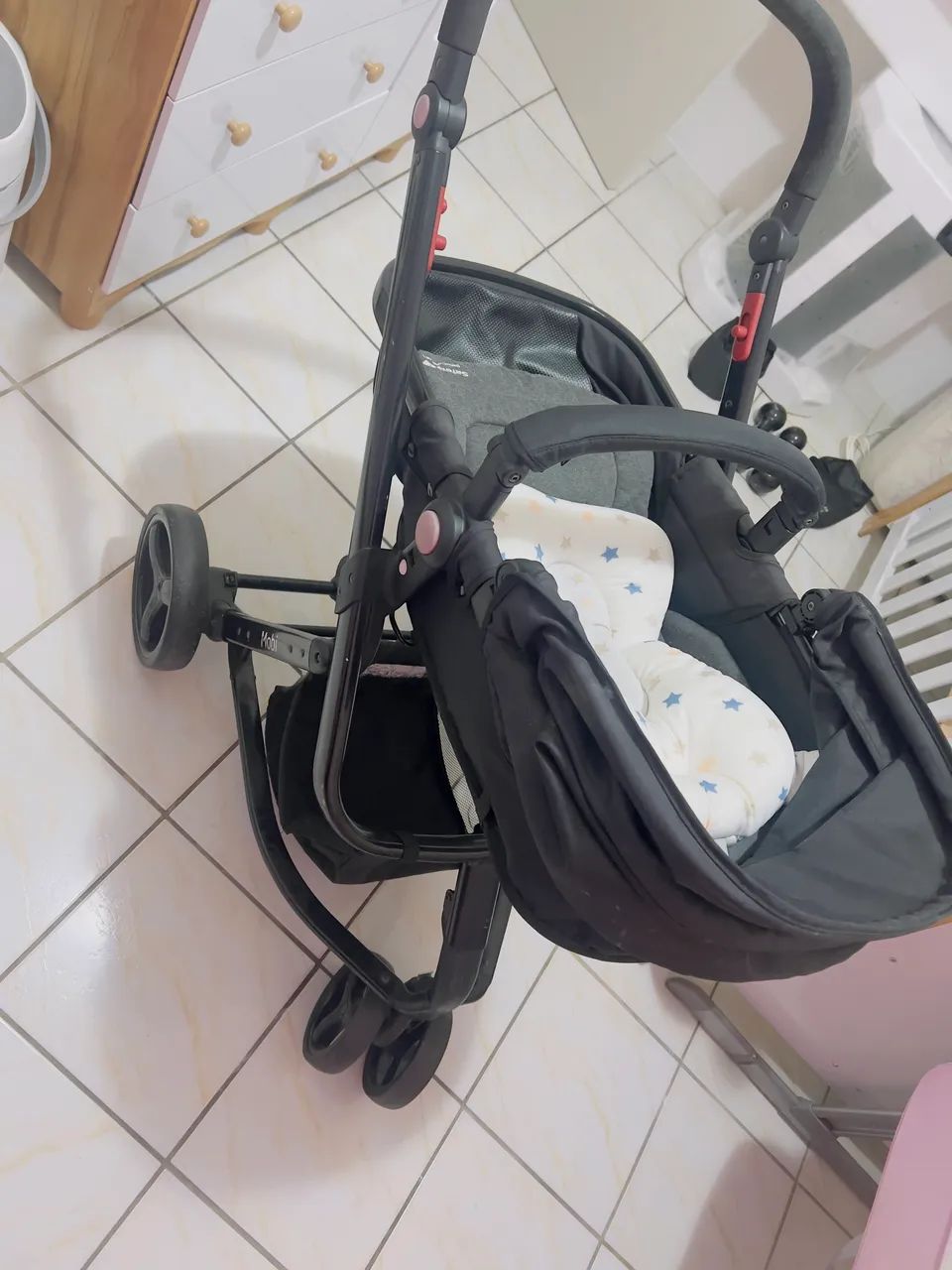 Carrinho de bebê mobi  - Foto 3