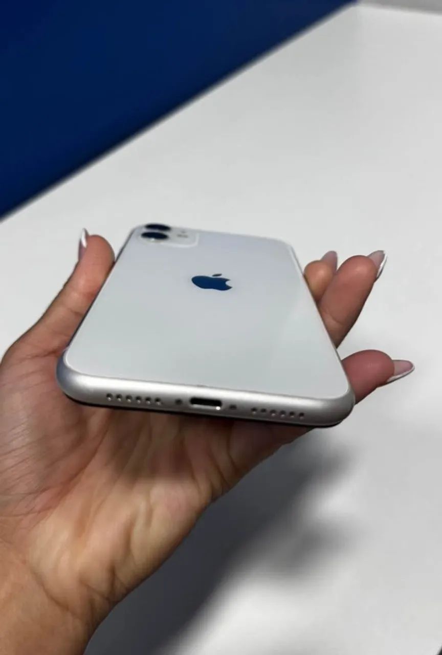 Iphone 11 perfeito na caixa  - Foto 2