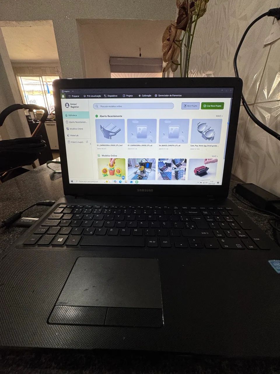 Vende-se Impressora 3D Bambu Lab A1 Mini + Notebook Samsung + Brindes - Foto 4