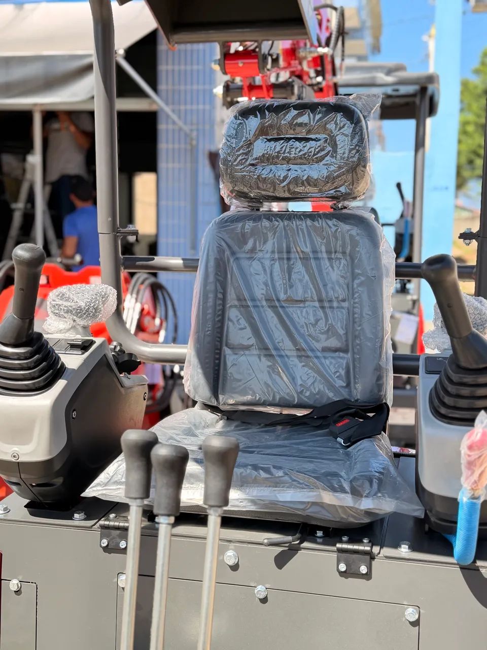 Mini escavadeira 1800kg  - Foto 5