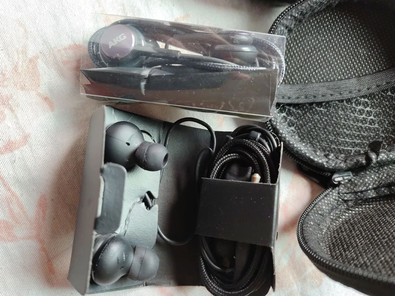 Fone de ouvido (primeira linha) AKG. - Foto 2