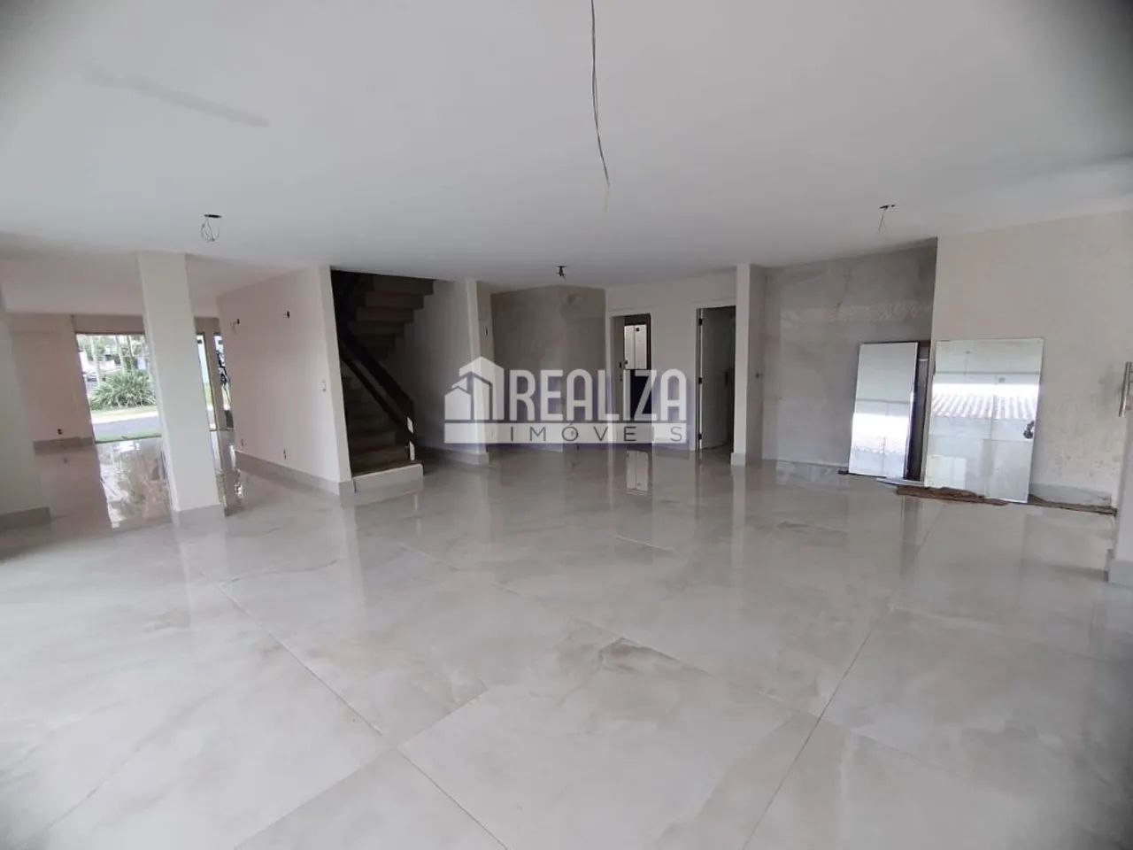 Casa de luxo em condomínio com 5 dormitórios em Morada das Fontes, Uberaba. - Foto 2