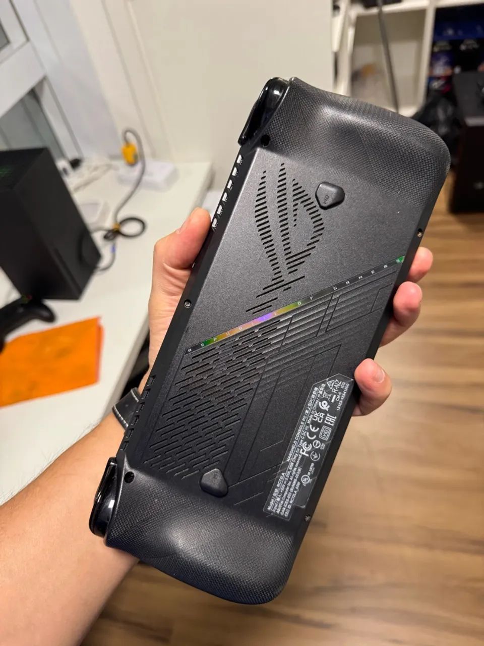 Rog Ally x z1 extreme  - Foto 3