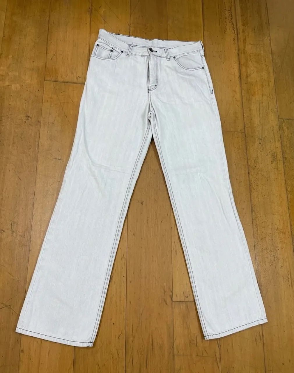 Calça Toulon semi nova