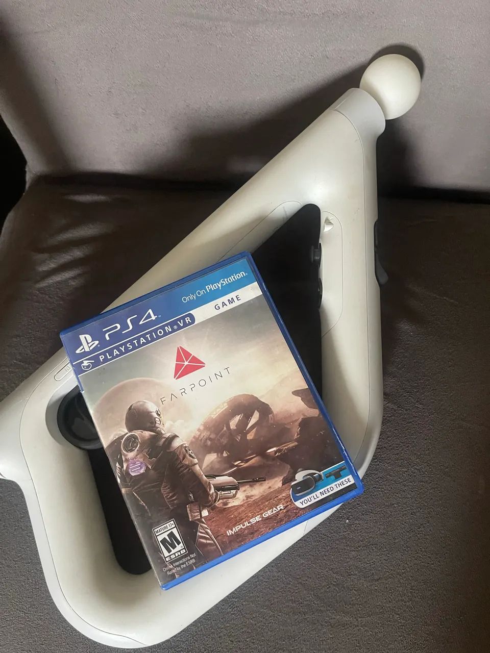 Arma PS Aim Controller + jogo Farpoint