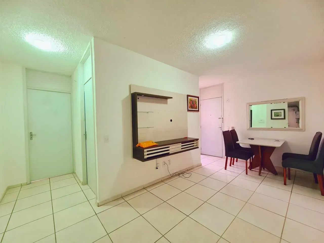 Apartamento de 02 quartos em Nova Iguaçu