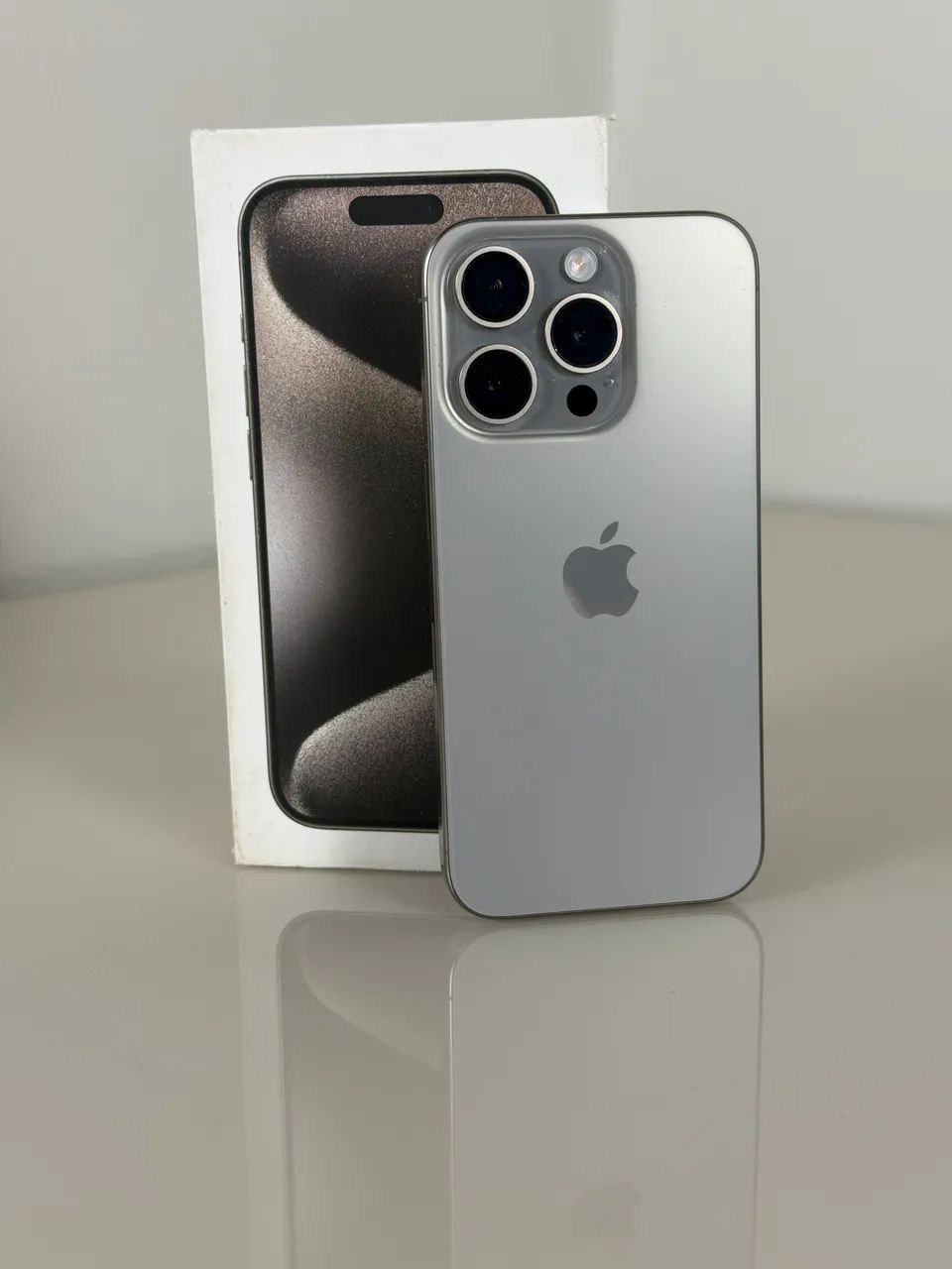 iPhone 15 pro - única dona - impecável  - Foto 2