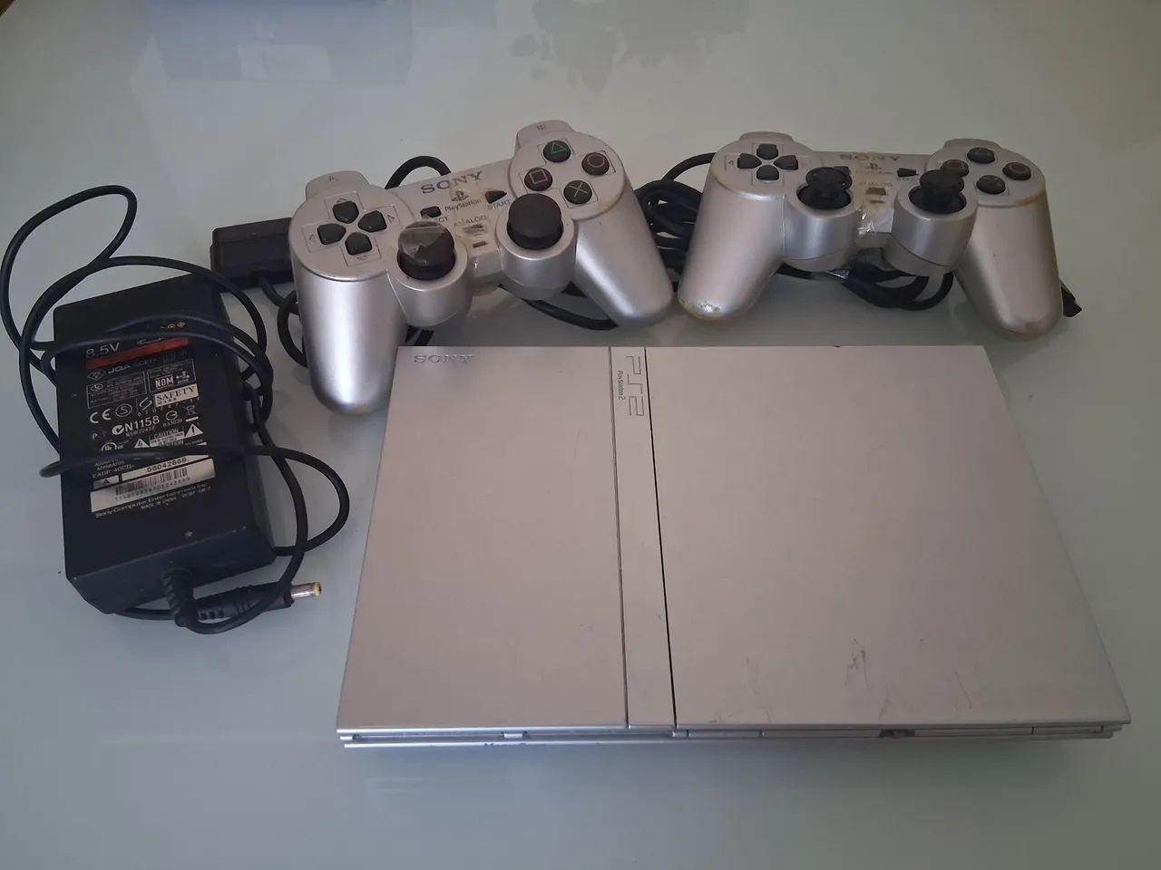 Console Playstation 2 Silver Bloqueado 
